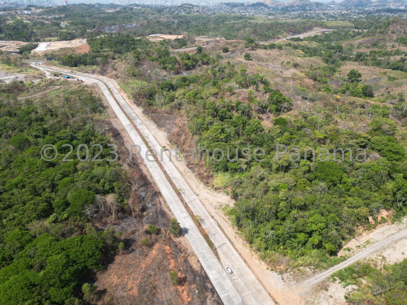 Commercial Property for Sale in Corregimiento Ernesto Córdoba Panamá Province